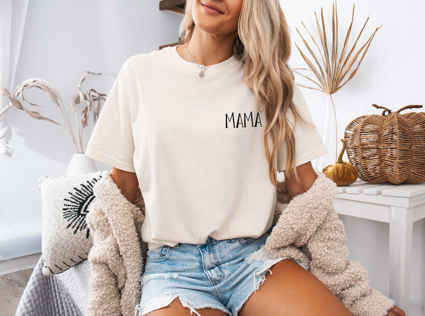 Mama Comfort Colors T Shirt (farmyard)