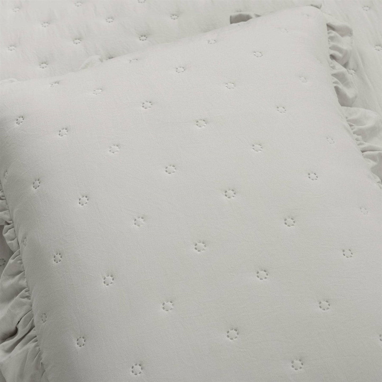 Full/Queen Lightweight Grey Ruffle Reversible Oversized 3 Piece Quilt Set