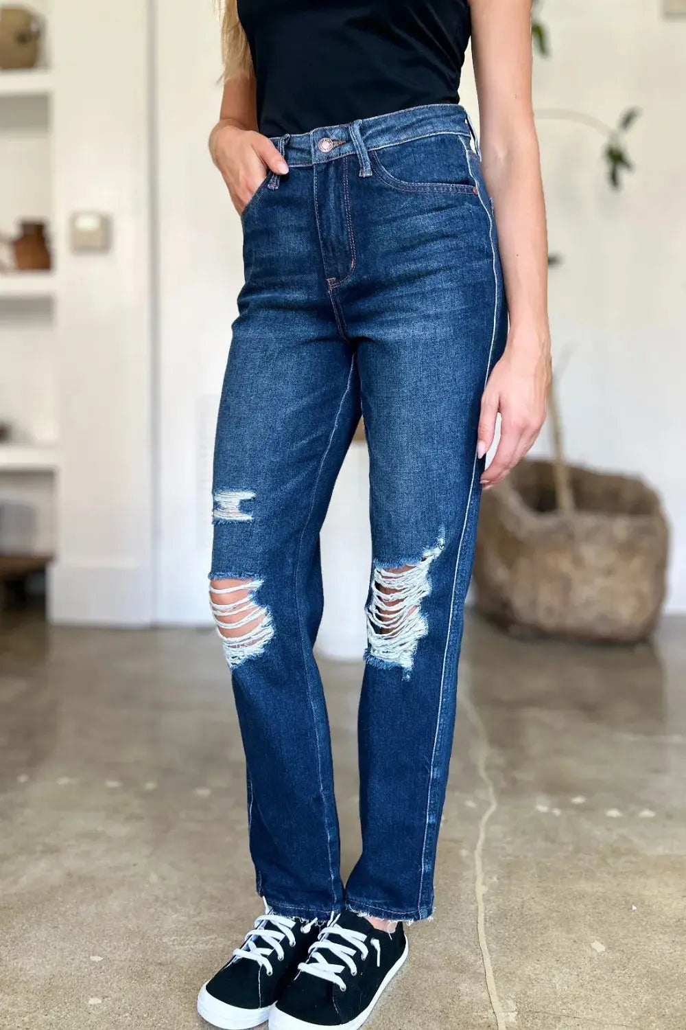 Full Size High Waist Rigid Magic Heavy Destroy Straight Judy Blue Jeans